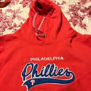 Genuine Merchandise Red Philadelphia Phillies Hoodie with Blue & White Logo XL